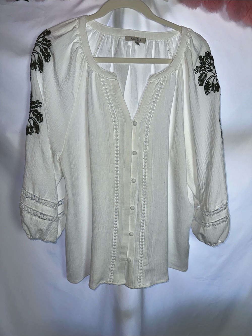 Angels Bing White Button-Down Peasant Blouse with Green Embroidery